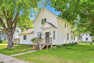 180 S Plum Street, Ellsworth, WI 54011 - Photo 3