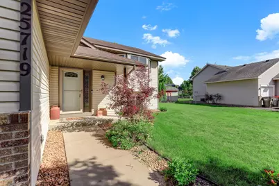 25719 Freeport Avenue, Wyoming, MN 55092 - Photo 3