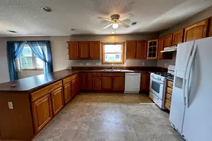 305 E Fillmore, Mabel, MN 55954 - Photo 7