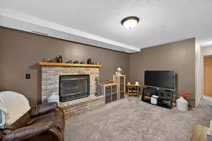 4022 Villa Rd NW, Rochester, MN 55901 - Photo 17