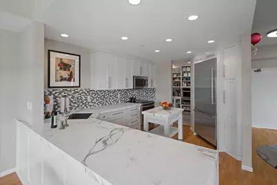 110 Bank Street SE #L2103, Minneapolis, MN 55414 - Photo 3