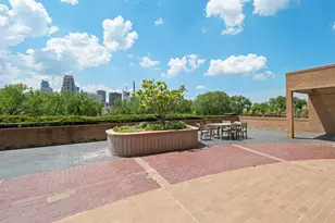 110 Bank St SE, Minneapolis, MN 55414 - Photo 63