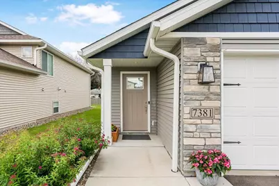 7381 Degrio Way, Inver Grove Heights, MN 55076 - Photo 3