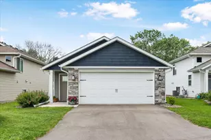 7381 Degrio Way, Inver Grove Heights, MN 55076 - Photo 1