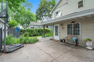 1776 Minnehaha Ave W, Saint Paul, MN 55104 - Photo 37