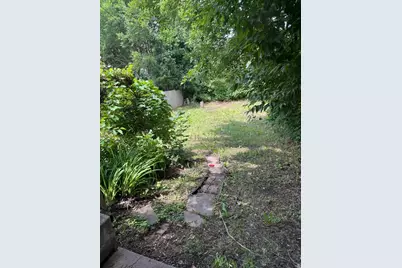 633 Parkway Drive, Saint Paul, MN 55106 - Photo 15