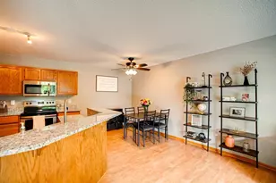 4793 Grenwich Rd N, Oakdale, MN 55128 - Photo 13