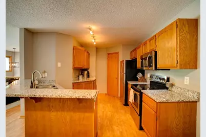 4793 Grenwich Road N, Oakdale, MN 55128 - Photo 15