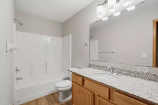 4104 Jarmann Ln, Shakopee, MN 55379 - Photo 17