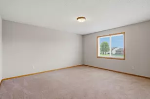 4104 Jarmann Ln, Shakopee, MN 55379 - Photo 15