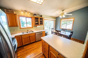 3834 Strathmore Ln SE, Rochester, MN 55904 - Photo 11