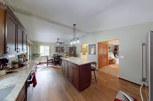 1825 Bayview Dr, Albert Lea, MN 56007 - Photo 5