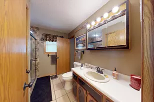 1825 Bayview Dr, Albert Lea, MN 56007 - Photo 7