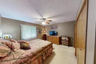 1825 Bayview Dr, Albert Lea, MN 56007 - Photo 9