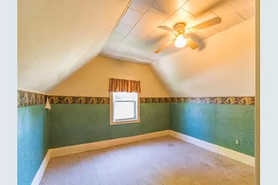 400 2nd Street SE, Austin, MN 55912 - Photo 19