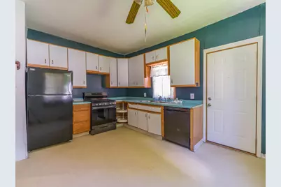 400 2nd Street SE, Austin, MN 55912 - Photo 5