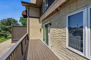 1870 Eagle Ridge Dr, Mendota Heights, MN 55118 - Photo 29