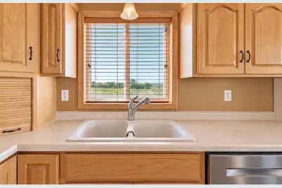 121 Shire Road N, Watkins, MN 55389 - Photo 13