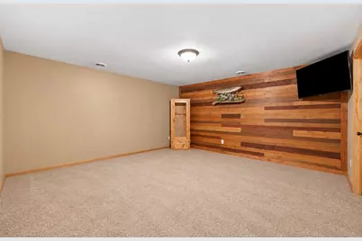 121 Shire Road N, Watkins, MN 55389 - Photo 17