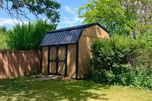 437 Crescent Dr, Albert Lea, MN 56007 - Photo 57