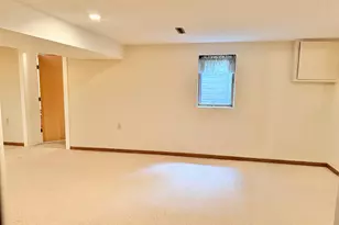 437 Crescent Dr, Albert Lea, MN 56007 - Photo 41