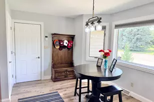 437 Crescent Dr, Albert Lea, MN 56007 - Photo 13
