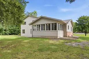 522 Shady Ridge Rd NW, Hutchinson, MN 55350 - Photo 11