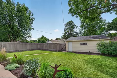 4247 Zenith Avenue N, Robbinsdale, MN 55422 - Photo 103