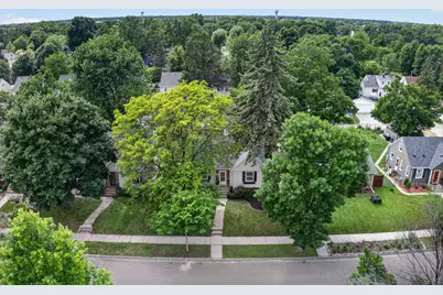 4247 Zenith Avenue N, Robbinsdale, MN 55422 - Photo 7
