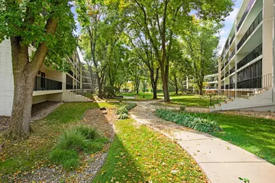 10501 Cedar Lake Road #413, Hopkins, MN 55305 - Photo 29