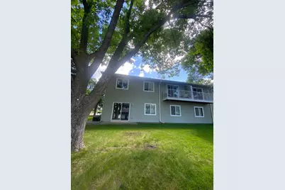 1060 Pond View Court, Vadnais Heights, MN 55127 - Photo 5