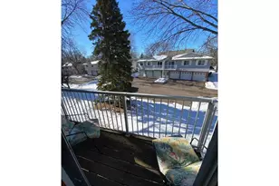1060 Pondview Ct, Vadnais Heights, MN 55127 - Photo 19