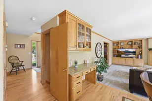 8511 Cedar Ct, Victoria, MN 55386 - Photo 11