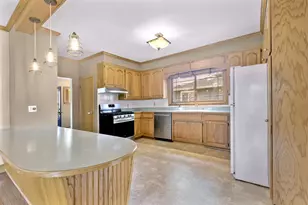 157 Bates Ave, Saint Paul, MN 55106 - Photo 5