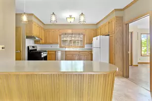 157 Bates Ave, Saint Paul, MN 55106 - Photo 3