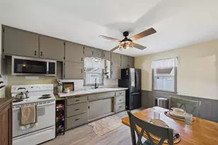 2111 1st Ave SE, Austin, MN 55912 - Photo 3