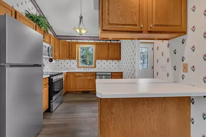 704 24th Street SE, Willmar, MN 56201 - Photo 5