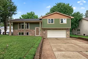 2728 5th Ave E, North Saint Paul, MN 55109 - Photo 1