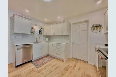 268 E King Street, Winona, MN 55987 - Photo 7