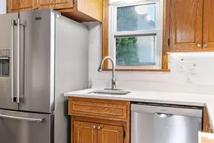 1133 California Ave W, Saint Paul, MN 55108 - Photo 11