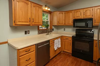 906 High Meadow Lane SW, Rochester, MN 55902 - Photo 13