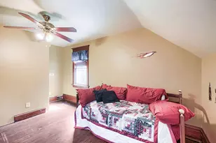 106 N Pine St, Chaska, MN 55318 - Photo 19