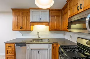2507 Bryant Ave S, Minneapolis, MN 55405 - Photo 11