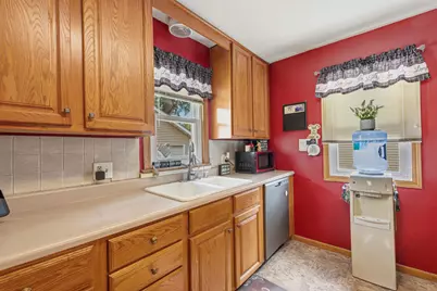 339 Jefferson Avenue, North Mankato, MN 56003 - Photo 7