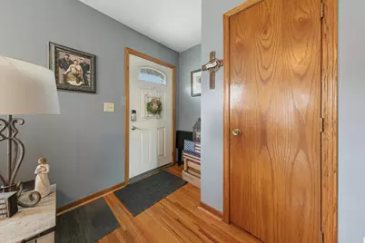 339 Jefferson Avenue, North Mankato, MN 56003 - Photo 3