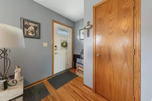 339 Jefferson Ave, North Mankato, MN 56003 - Photo 3