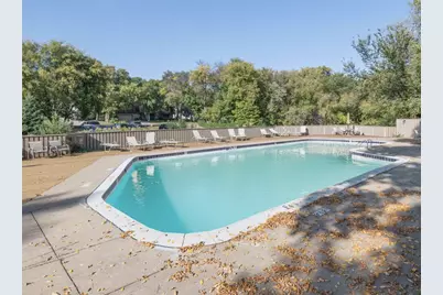 10245 Scarborough Road, Bloomington, MN 55437 - Photo 19