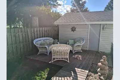 194 5th Avenue NE, Hutchinson, MN 55350 - Photo 17