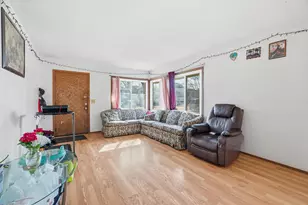 1561 Clarence St, Saint Paul, MN 55106 - Photo 3