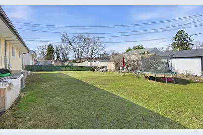 1561 Clarence Street, Saint Paul, MN 55106 - Photo 21